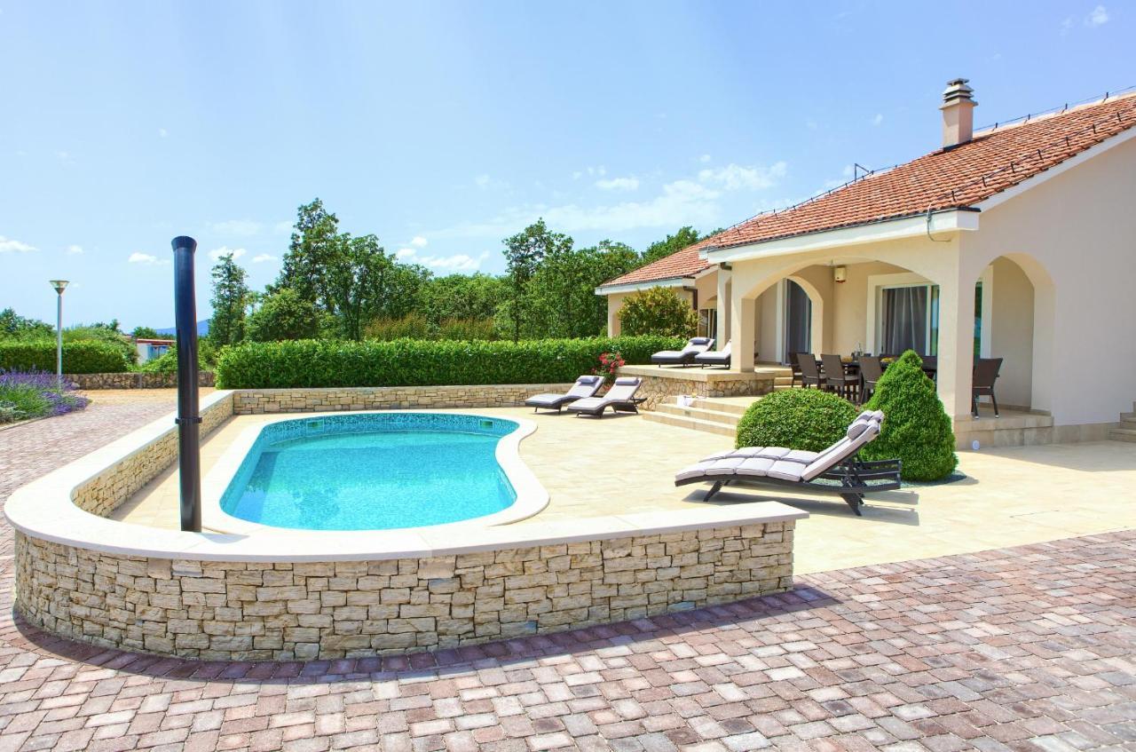 Villa Gardena Vrh  Exterior foto