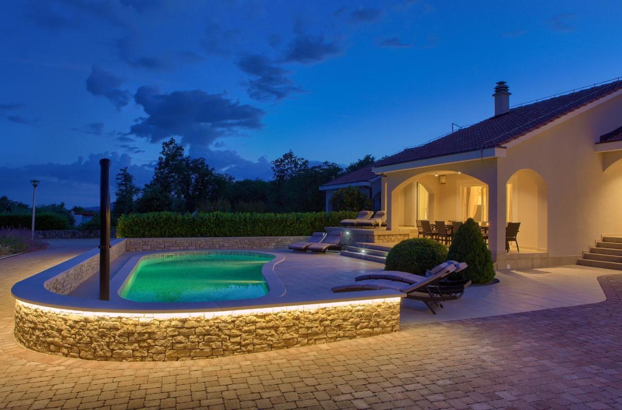 Villa Gardena Vrh  Exterior foto