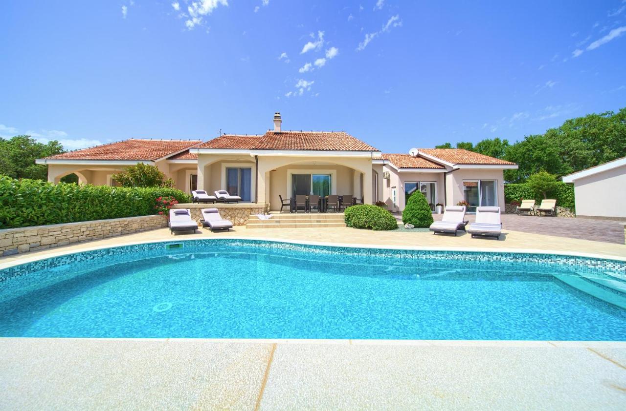 Villa Gardena Vrh  Exterior foto