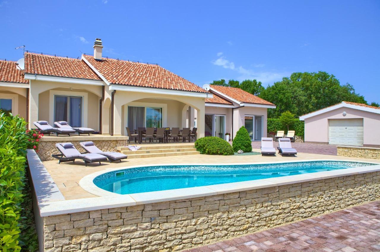 Villa Gardena Vrh  Exterior foto